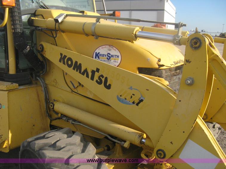 image for item H6434 2002 Komatsu WB140-2 backhoe