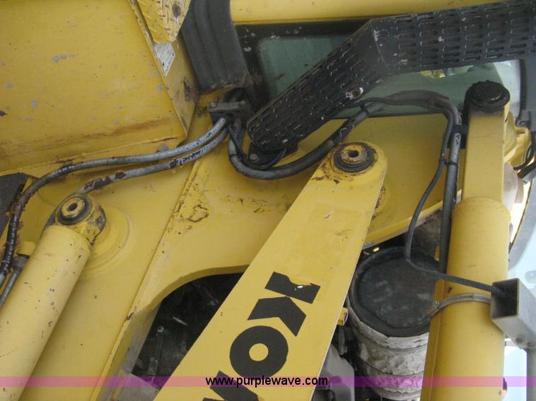 image for item H6434 2002 Komatsu WB140-2 backhoe