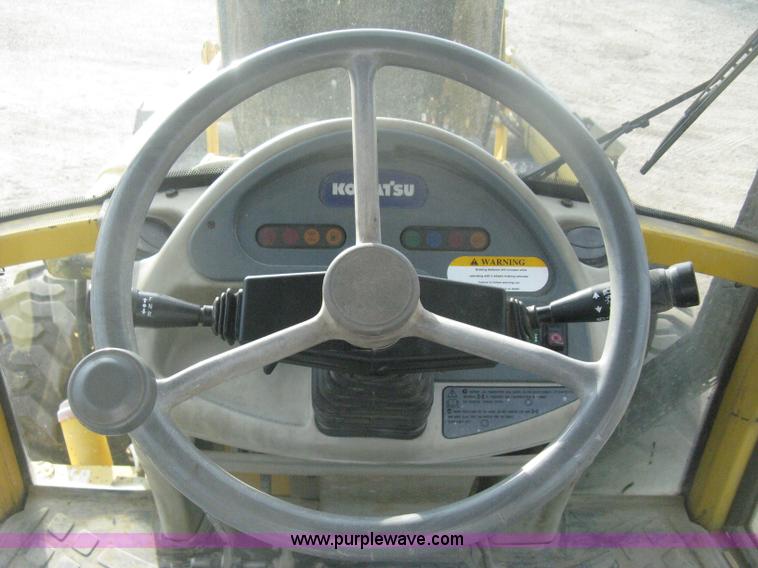 image for item H6434 2002 Komatsu WB140-2 backhoe