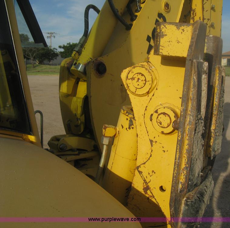 image for item H6434 2002 Komatsu WB140-2 backhoe