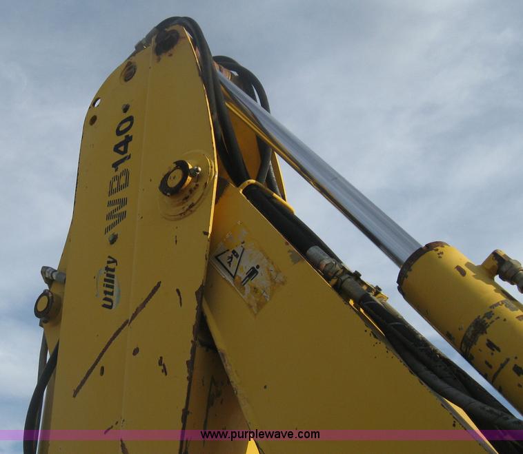 image for item H6434 2002 Komatsu WB140-2 backhoe