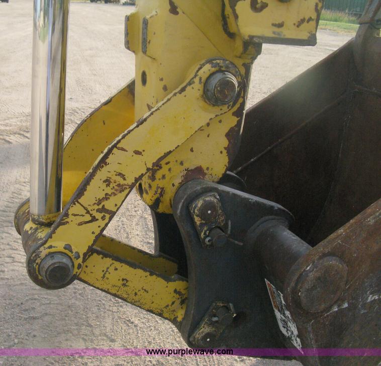 image for item H6434 2002 Komatsu WB140-2 backhoe