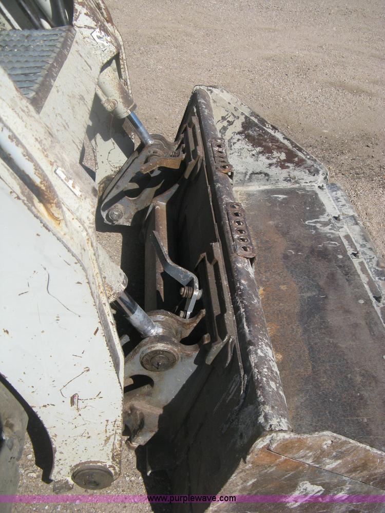 image for item H6444 2004 Takeuchi TL140 track skid steer