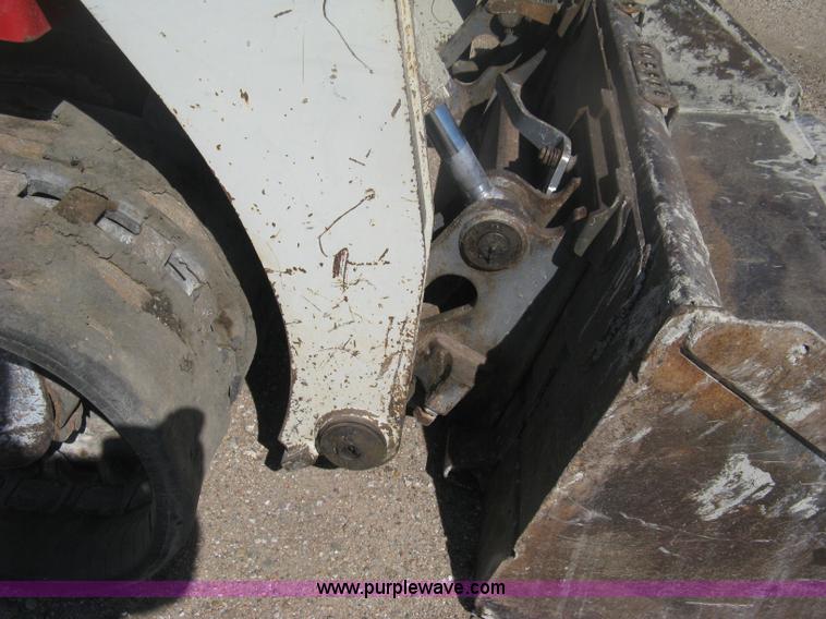 image for item H6444 2004 Takeuchi TL140 track skid steer