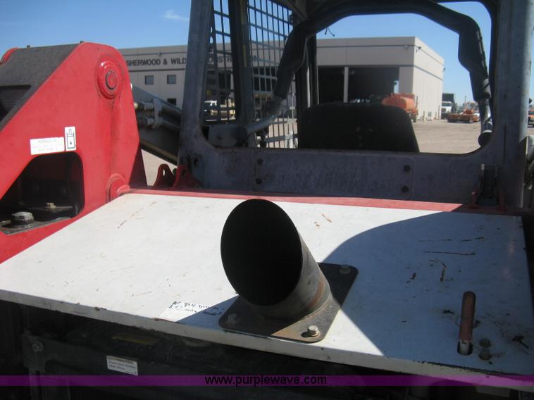 image for item H6444 2004 Takeuchi TL140 track skid steer