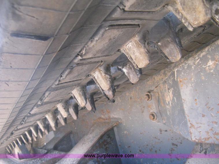 image for item H6444 2004 Takeuchi TL140 track skid steer