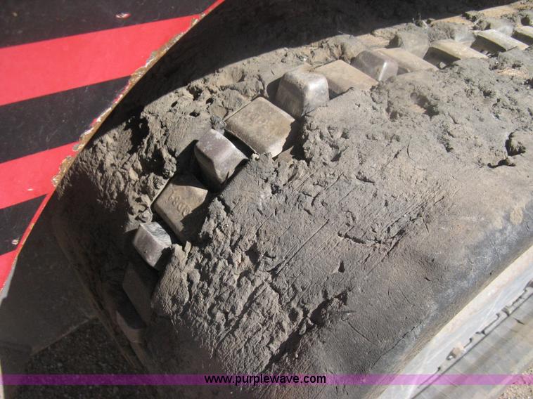 image for item H6444 2004 Takeuchi TL140 track skid steer