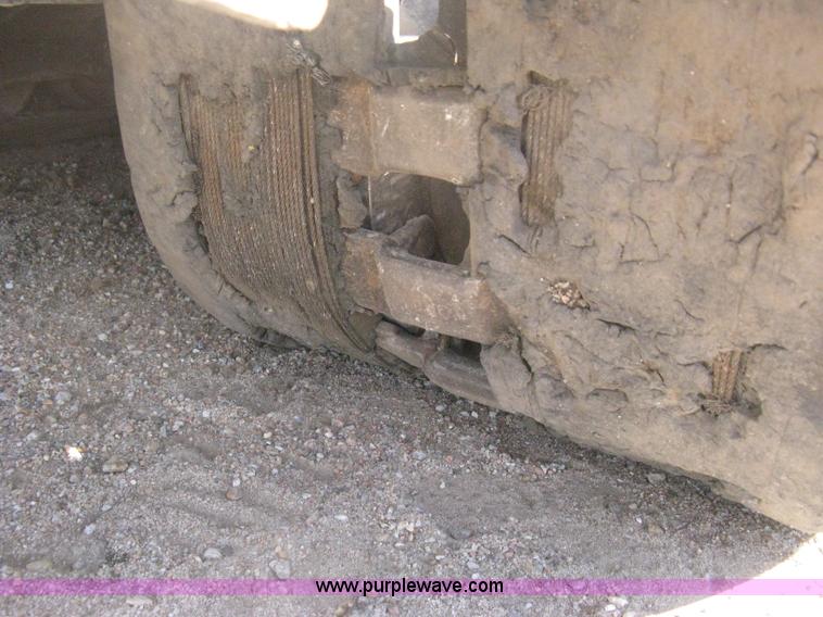 image for item H6444 2004 Takeuchi TL140 track skid steer