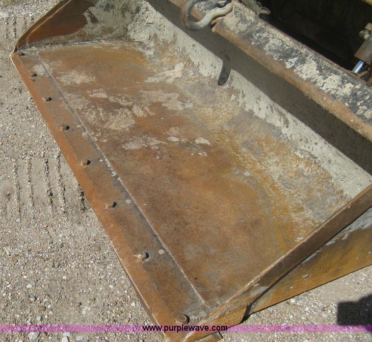 image for item H6446 2003 Caterpillar 257 track skid steer