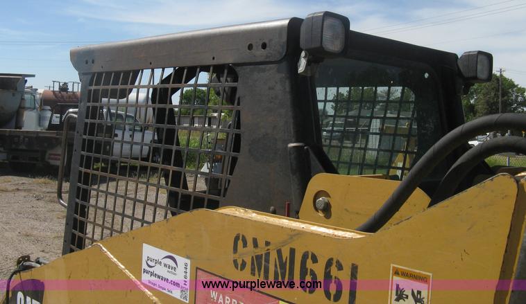 image for item H6446 2003 Caterpillar 257 track skid steer