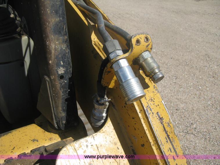 image for item H6446 2003 Caterpillar 257 track skid steer