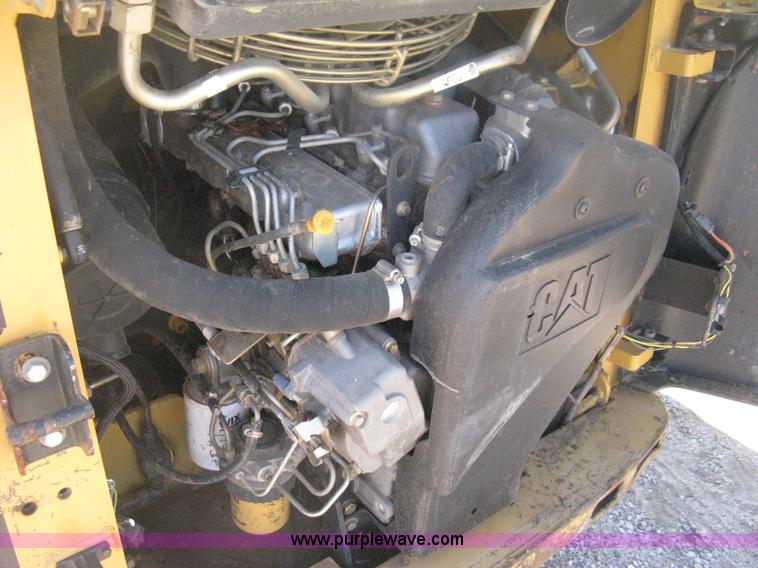 image for item H6446 2003 Caterpillar 257 track skid steer