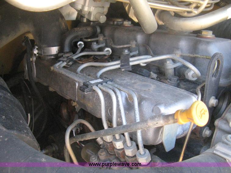 image for item H6446 2003 Caterpillar 257 track skid steer