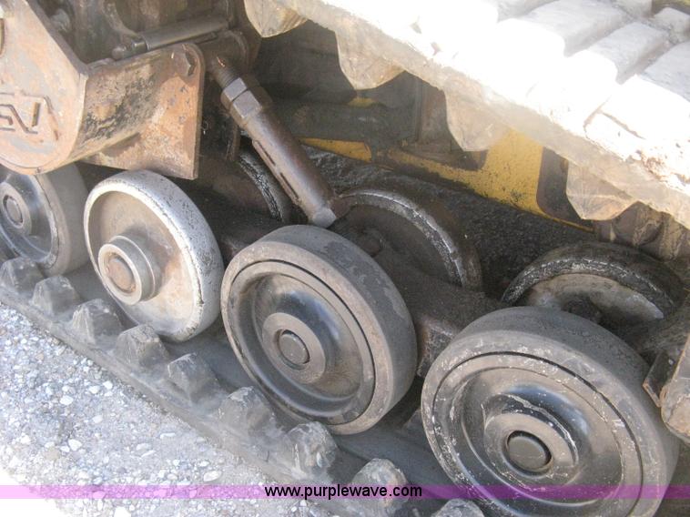 image for item H6446 2003 Caterpillar 257 track skid steer