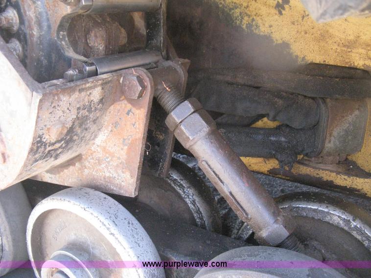 image for item H6446 2003 Caterpillar 257 track skid steer