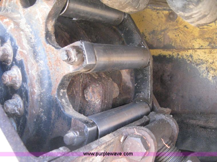 image for item H6446 2003 Caterpillar 257 track skid steer