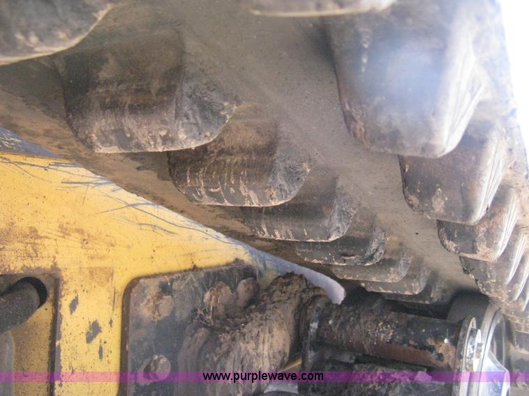 image for item H6446 2003 Caterpillar 257 track skid steer