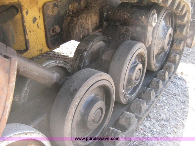 image for item H6446 2003 Caterpillar 257 track skid steer