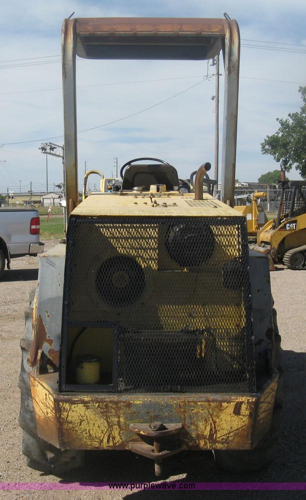 image for item H6448 1992 Bomag BW142 vibratory padfoot roller