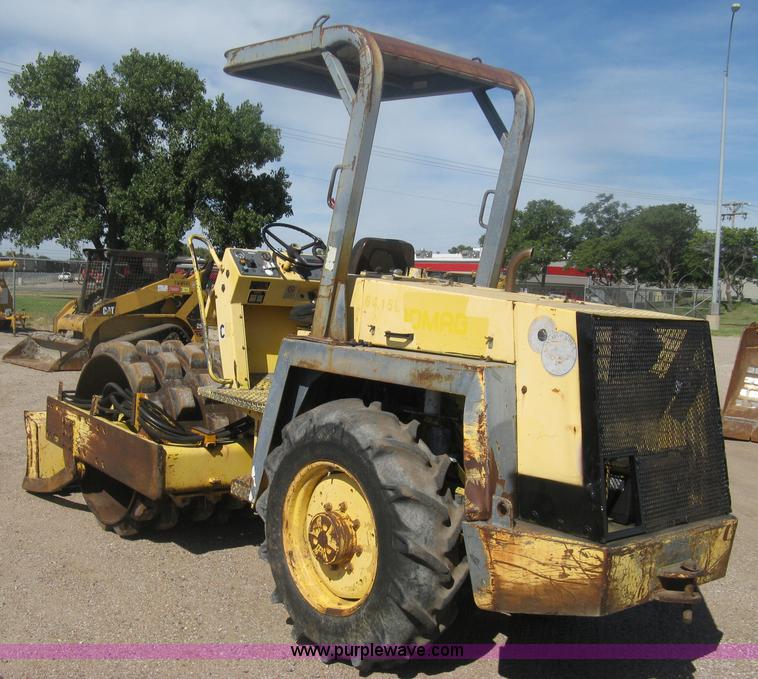 image for item H6448 1992 Bomag BW142 vibratory padfoot roller