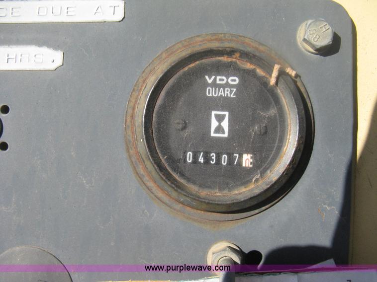 image for item H6448 1992 Bomag BW142 vibratory padfoot roller