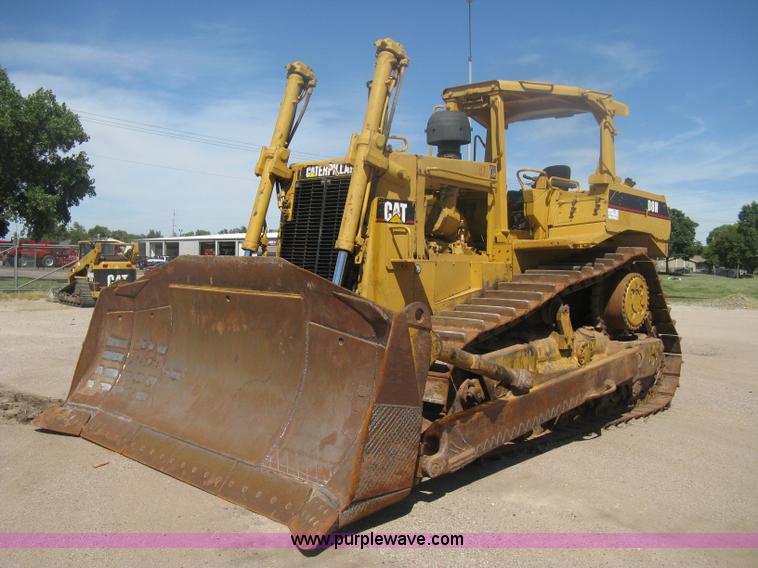 image for item H6450 1988 Caterpillar D8N dozer