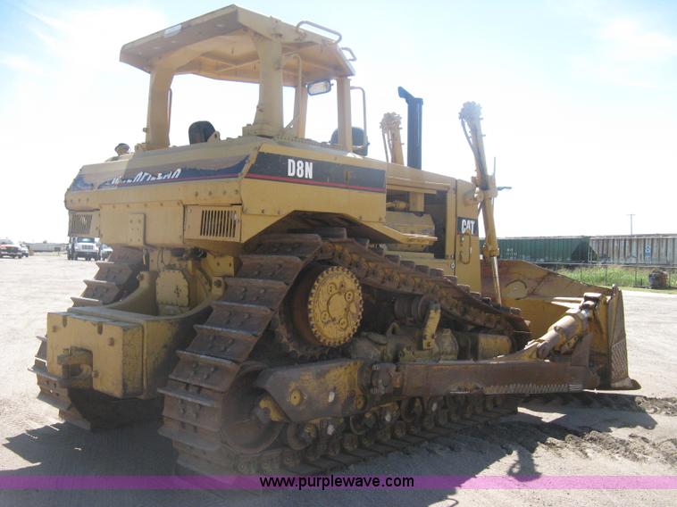 image for item H6450 1988 Caterpillar D8N dozer