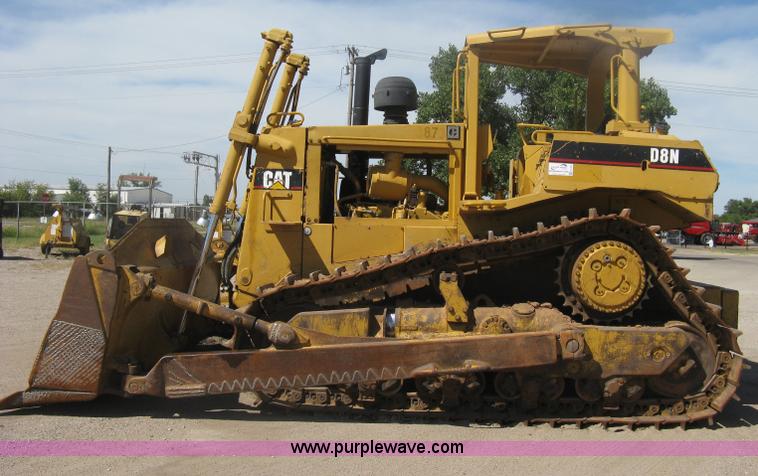 image for item H6450 1988 Caterpillar D8N dozer