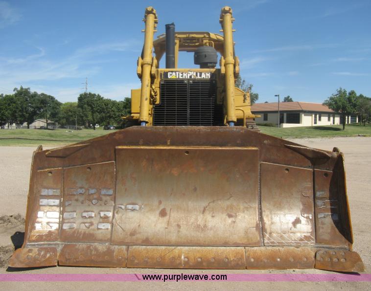 image for item H6450 1988 Caterpillar D8N dozer