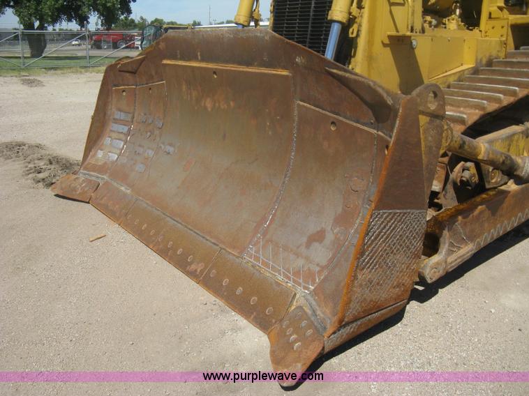 image for item H6450 1988 Caterpillar D8N dozer