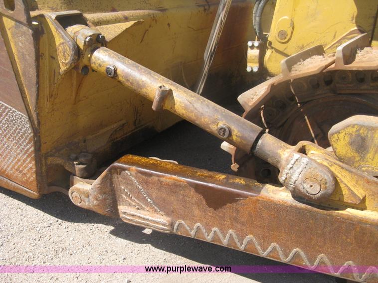 image for item H6450 1988 Caterpillar D8N dozer