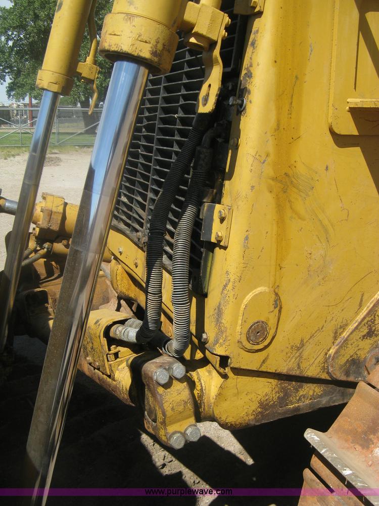 image for item H6450 1988 Caterpillar D8N dozer