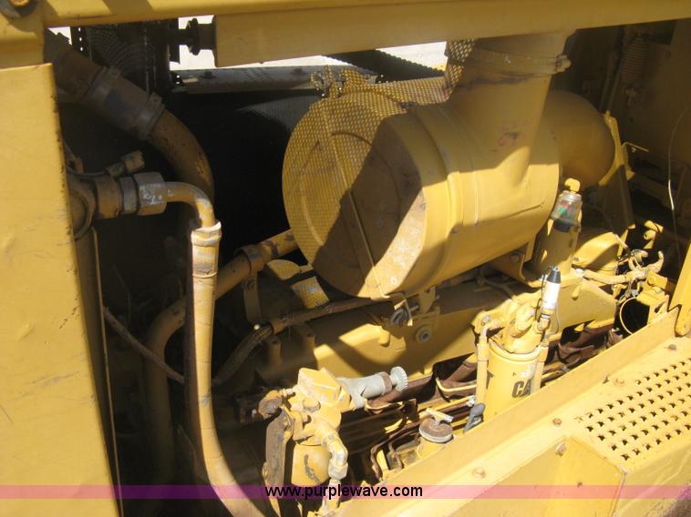 image for item H6450 1988 Caterpillar D8N dozer