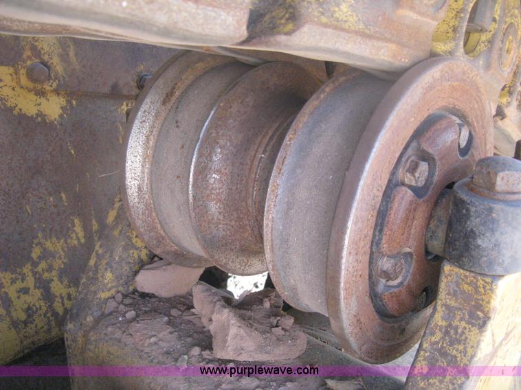 image for item H6450 1988 Caterpillar D8N dozer