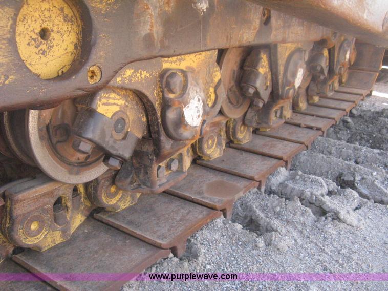 image for item H6450 1988 Caterpillar D8N dozer