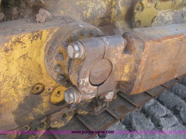image for item H6450 1988 Caterpillar D8N dozer
