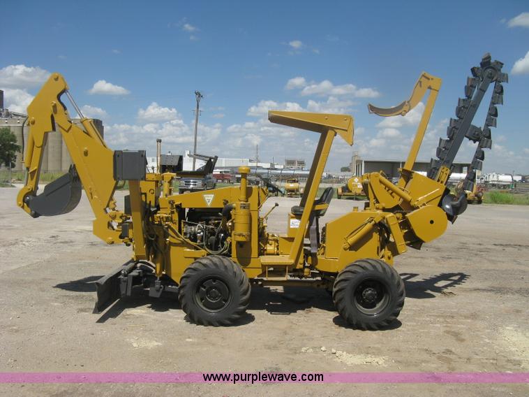 image for item H6452 Vermeer M455 trencher