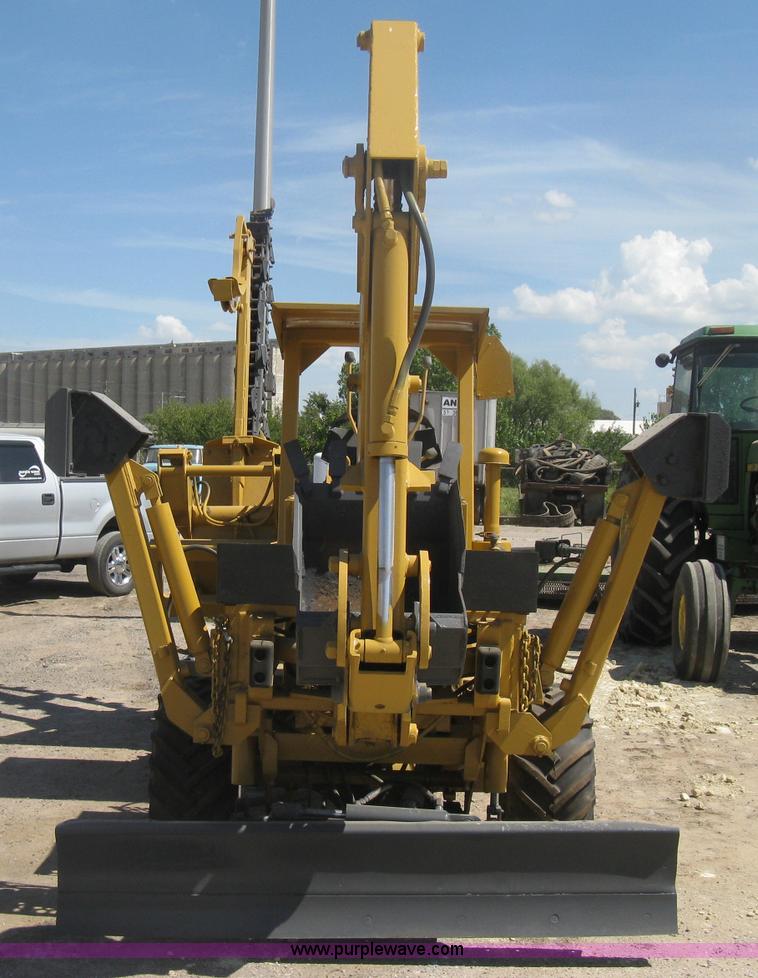 image for item H6452 Vermeer M455 trencher