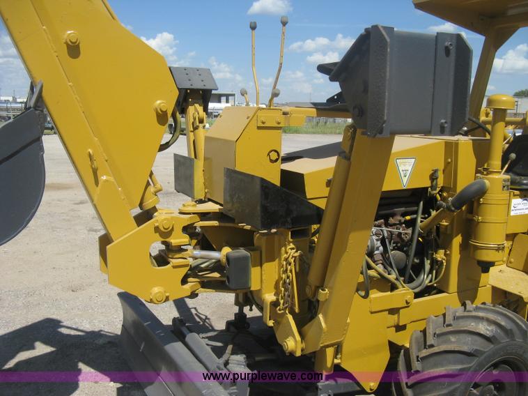 image for item H6452 Vermeer M455 trencher
