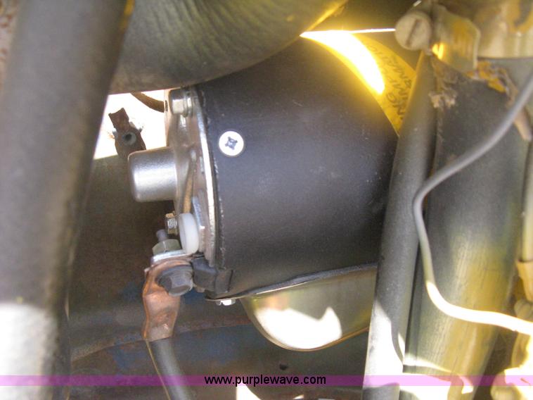 image for item H6452 Vermeer M455 trencher