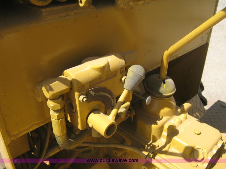 image for item H6452 Vermeer M455 trencher