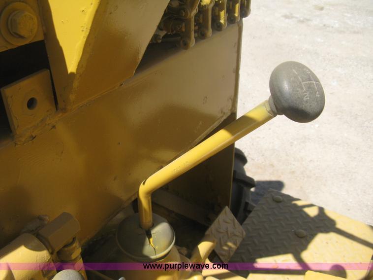 image for item H6452 Vermeer M455 trencher
