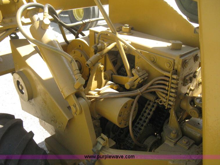 image for item H6452 Vermeer M455 trencher