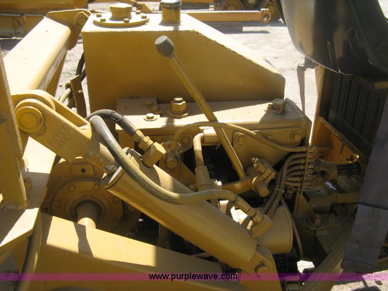 image for item H6452 Vermeer M455 trencher