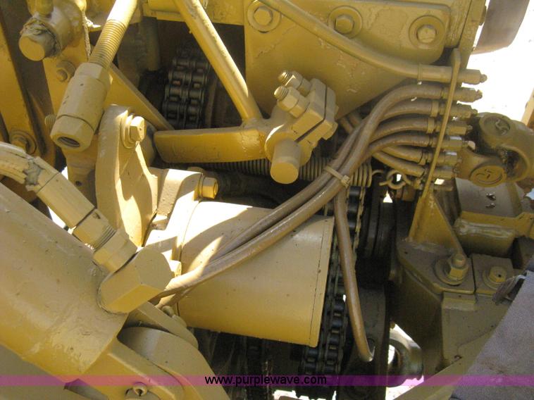 image for item H6452 Vermeer M455 trencher