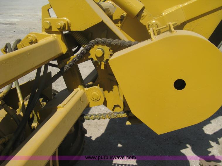 image for item H6452 Vermeer M455 trencher