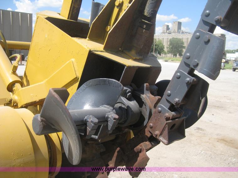 image for item H6452 Vermeer M455 trencher