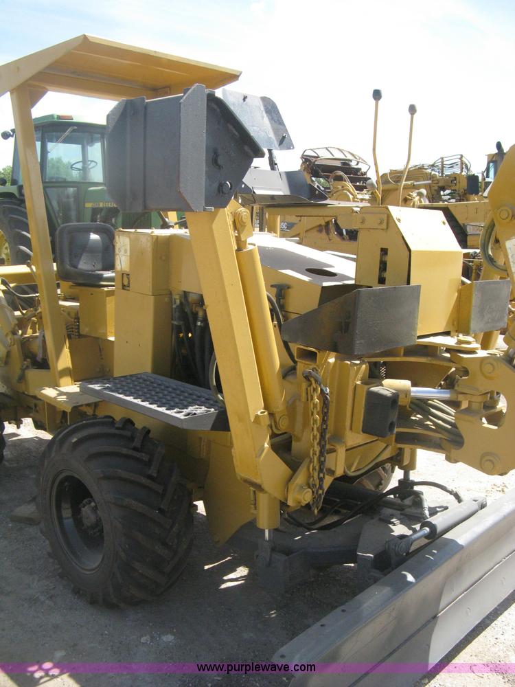 image for item H6452 Vermeer M455 trencher