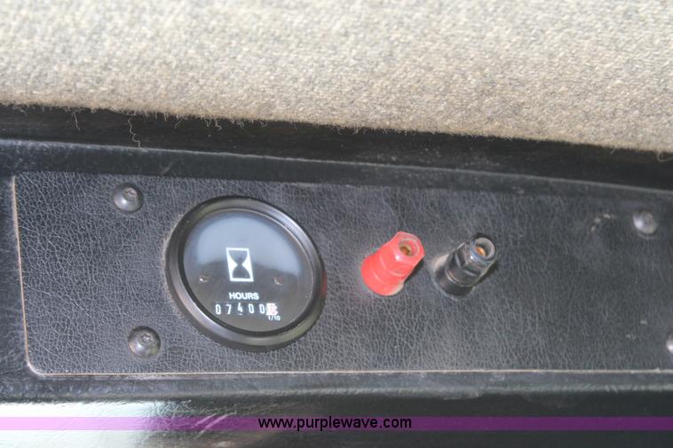 image for item H6831 1987 Kenworth T600A dump truck