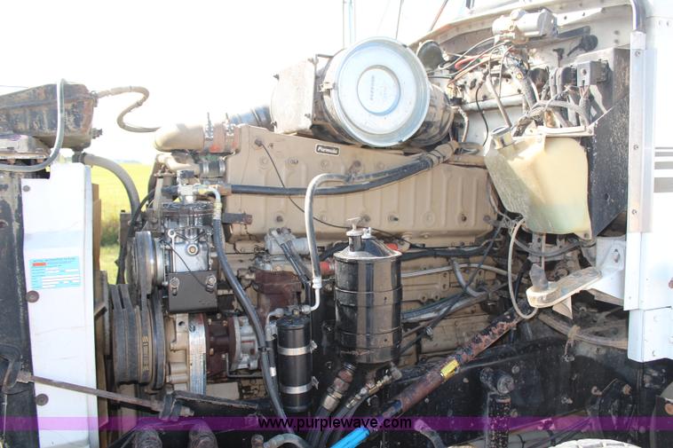 image for item H6831 1987 Kenworth T600A dump truck